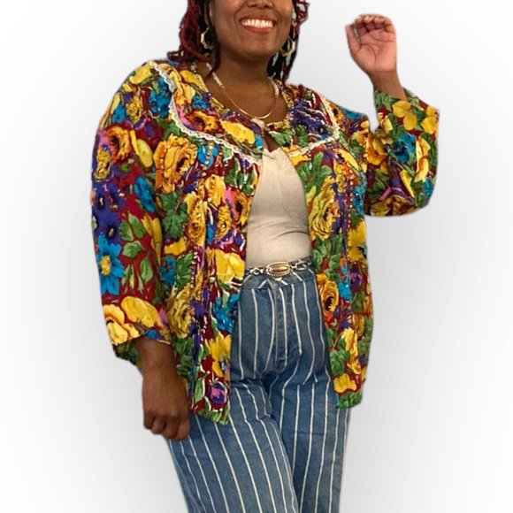 Vibrant Floral Retro Cardigan - Picture 2 of 5